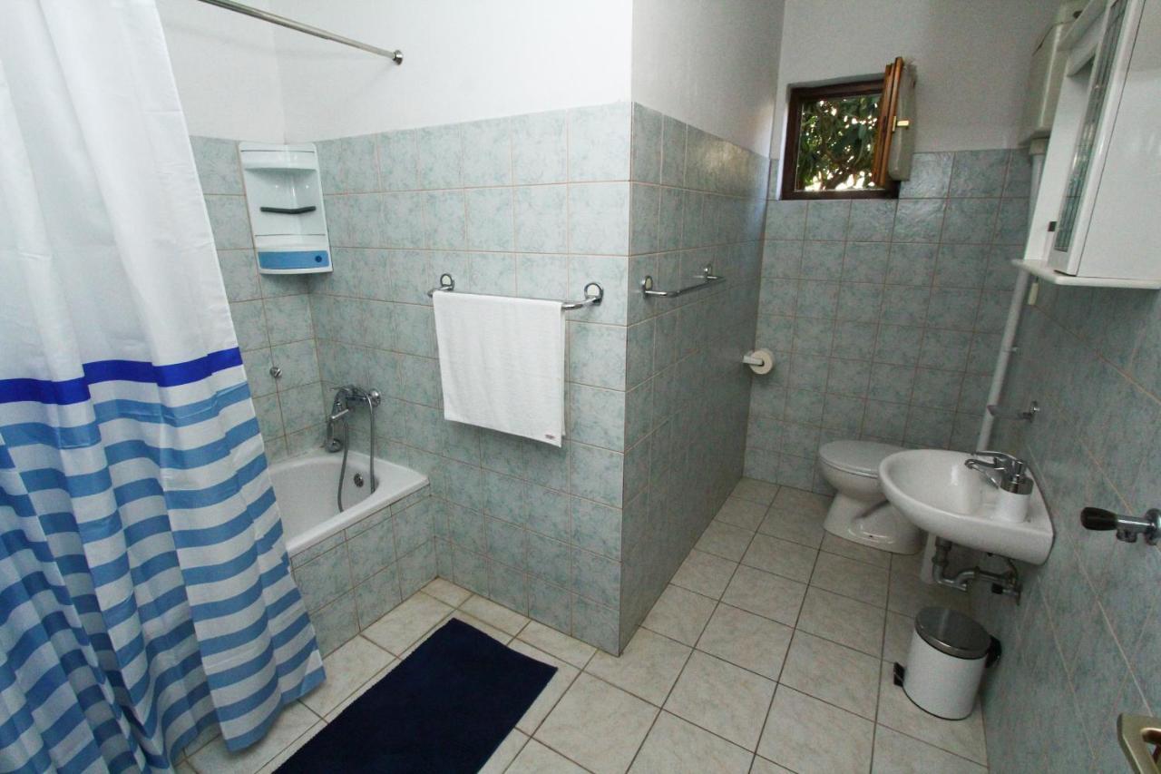 Apartments Gaja Blue Ap Свети свети Филип и Яков Екстериор снимка