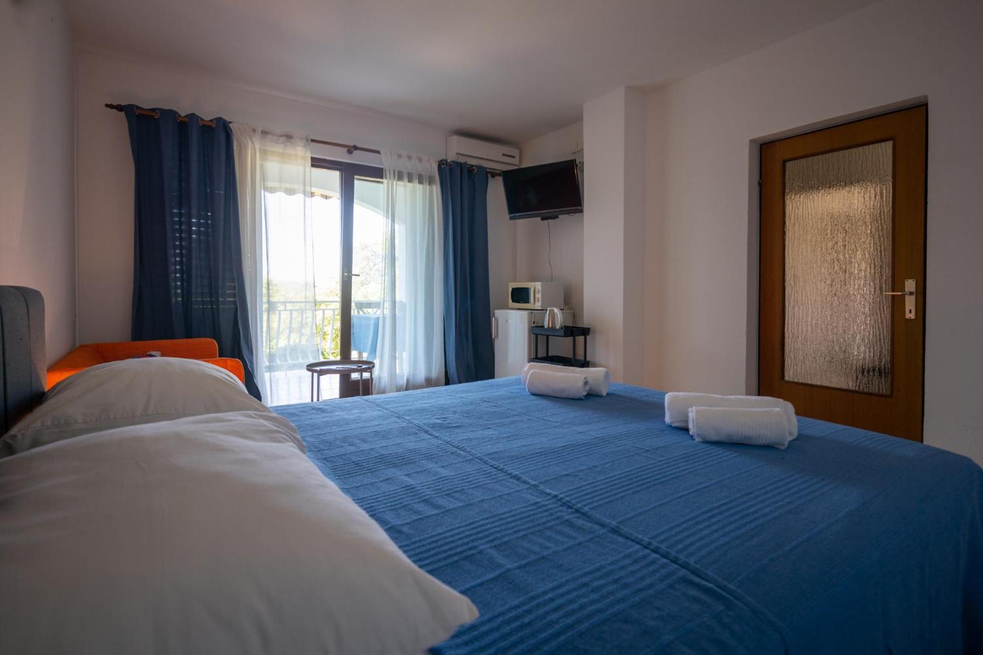 Apartments Gaja Blue Ap Свети свети Филип и Яков Екстериор снимка