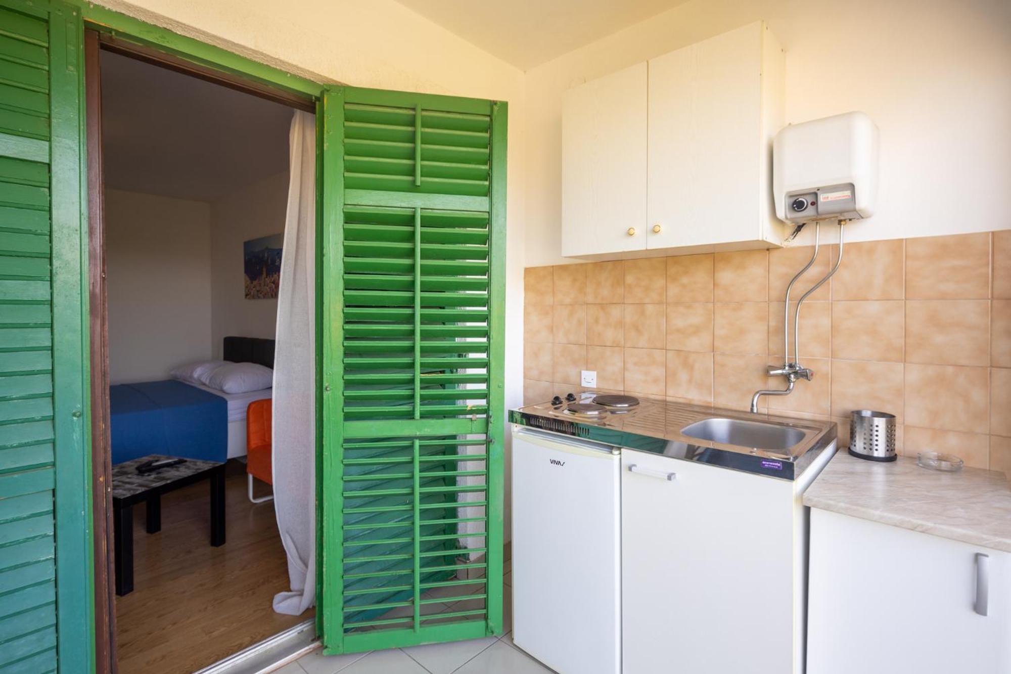 Apartments Gaja Blue Ap Свети свети Филип и Яков Екстериор снимка